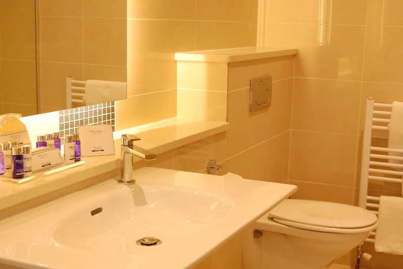 Premier Suites Dublin, Ballsbridge ภายนอก รูปภาพ